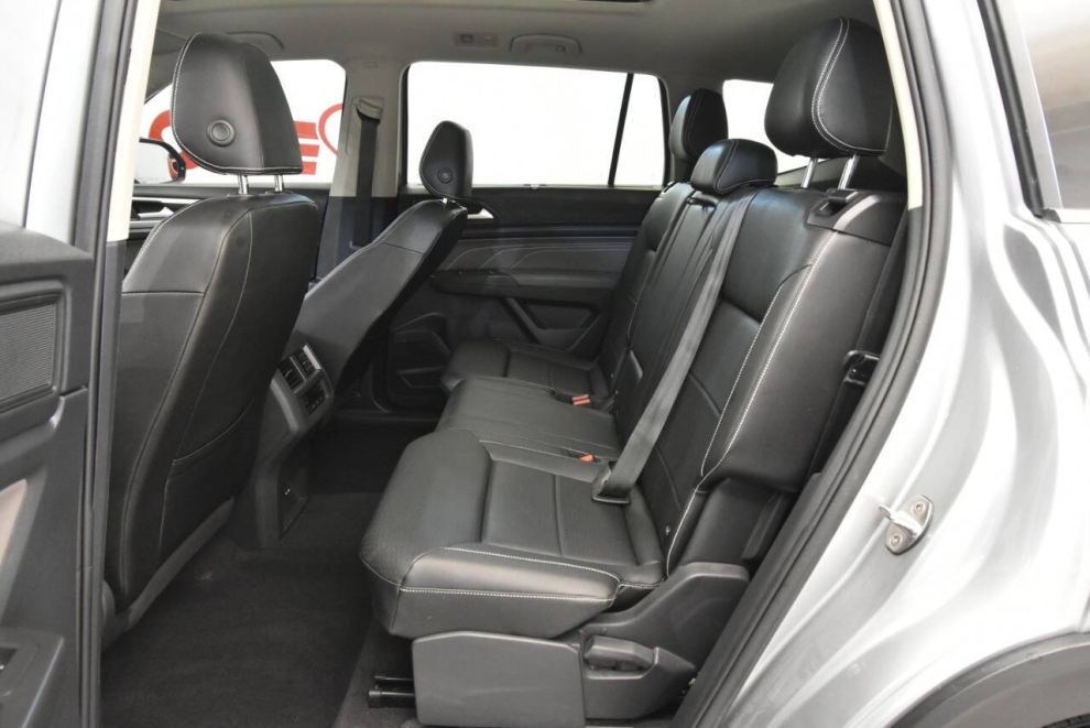 2023 Volkswagen Atlas V6 SE 4Motion AWD 4dr SUV w/Technology, Gray, Mileage: 60,939 - photo 12