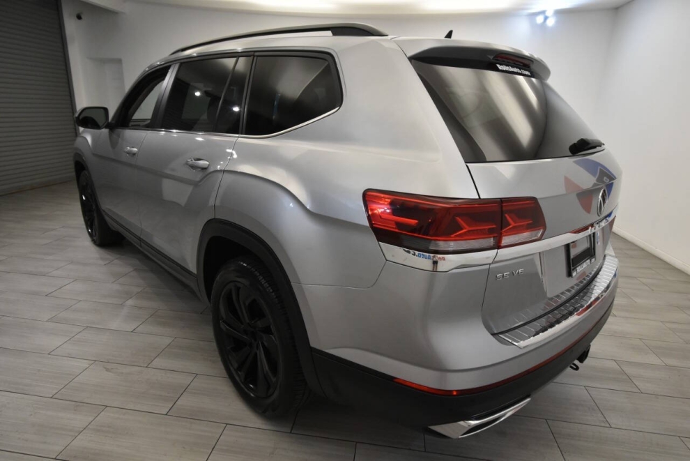 2023 Volkswagen Atlas V6 SE 4Motion AWD 4dr SUV w/Technology, Gray, Mileage: 60,939 - photo 2