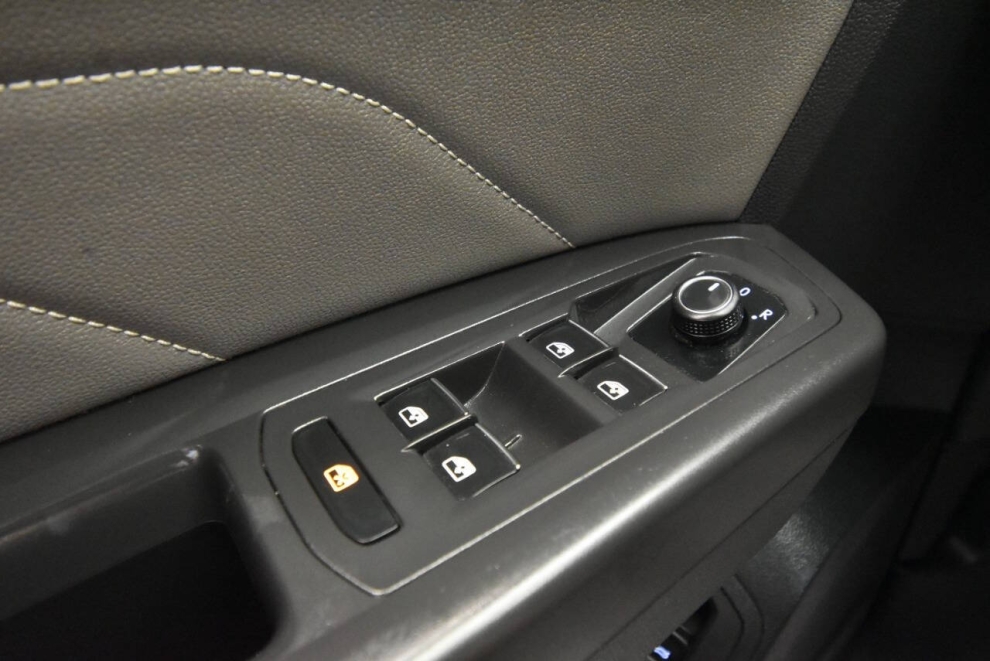 2023 Volkswagen Atlas V6 SE 4Motion AWD 4dr SUV w/Technology, Gray, Mileage: 60,939 - photo 30