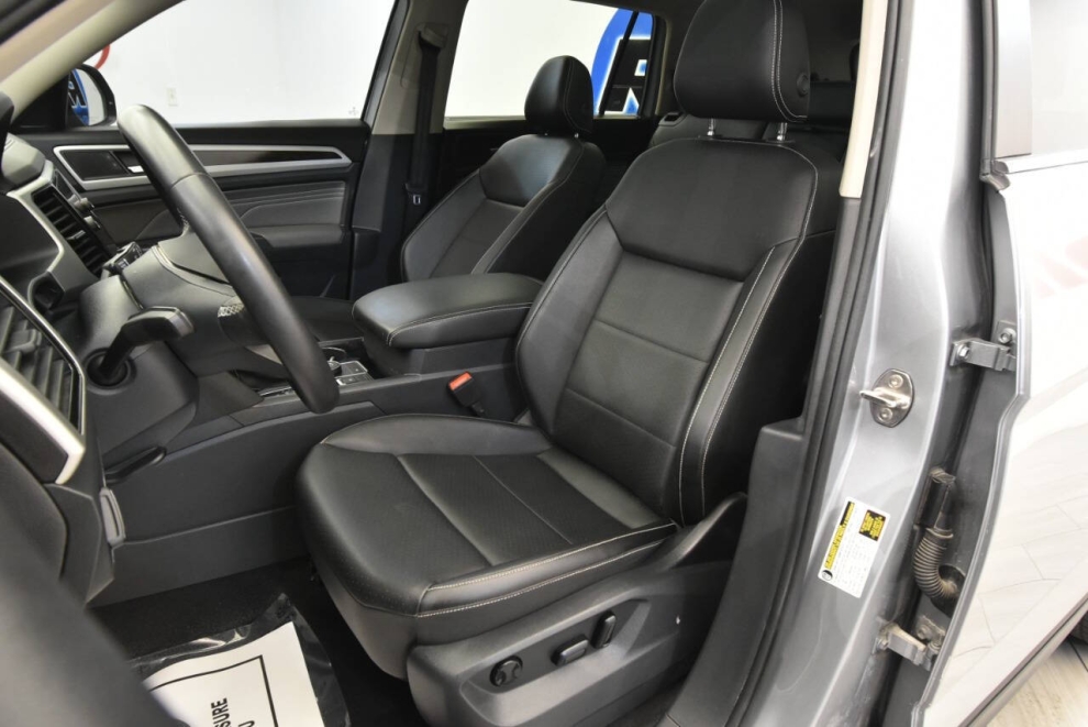 2023 Volkswagen Atlas V6 SE 4Motion AWD 4dr SUV w/Technology, Gray, Mileage: 60,939 - photo 9
