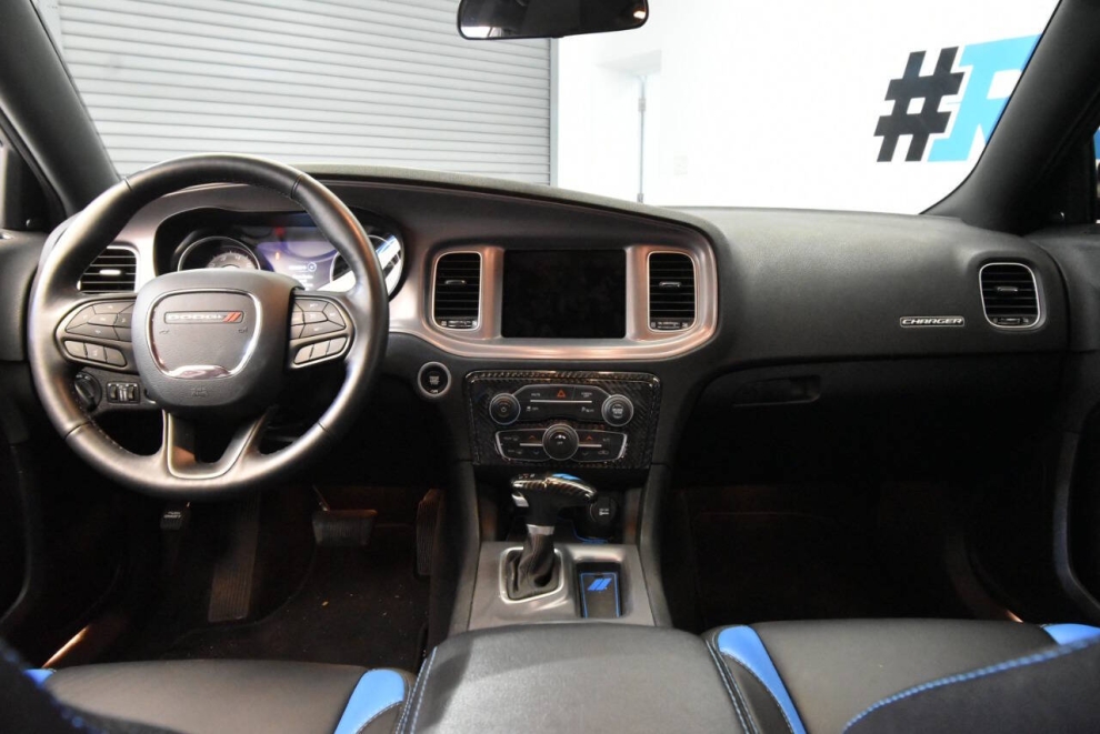 2023 Dodge Charger SXT 4dr Sedan, Blue, Mileage: 8,398 - photo 17