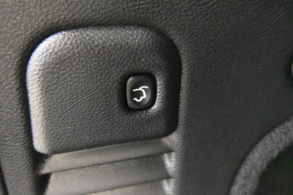2020 Jeep Grand Cherokee Limited X, Black, Mileage: 76,116 - photo 33