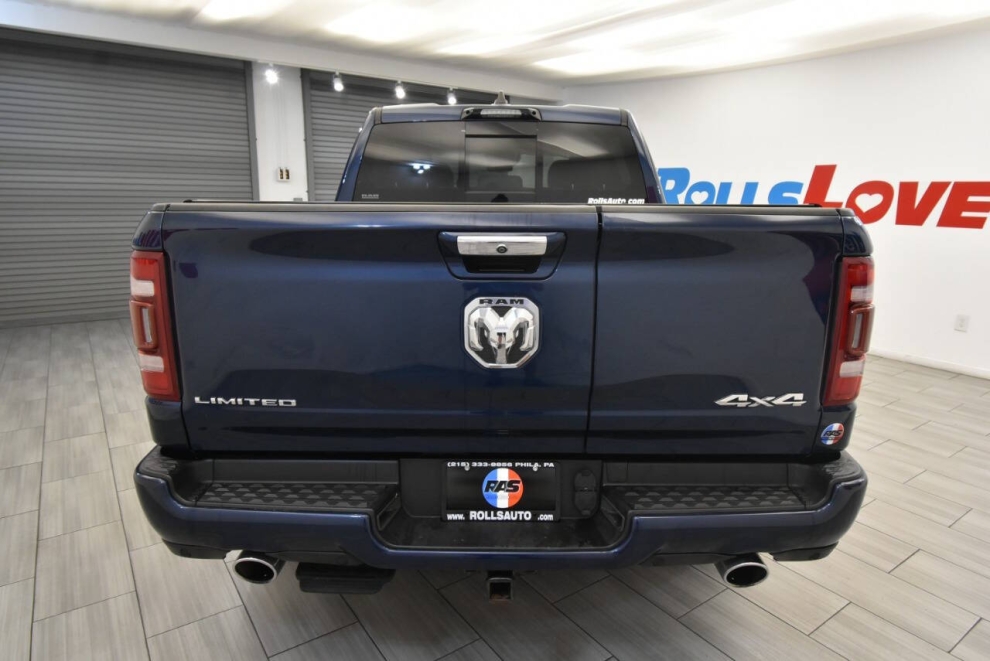 2021 RAM 1500 Limited 4x4 4dr Crew Cab 5.6 ft. SB Pickup, Blue, Mileage: 44,903 - photo 3