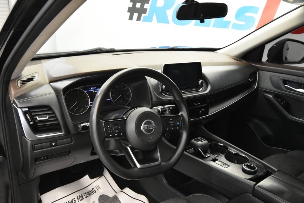 2021 Nissan Rogue SV AWD 4dr Crossover, Black, Mileage: 97,042 - photo 10