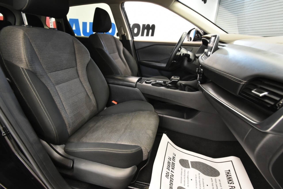 2021 Nissan Rogue SV AWD 4dr Crossover, Black, Mileage: 97,042 - photo 15