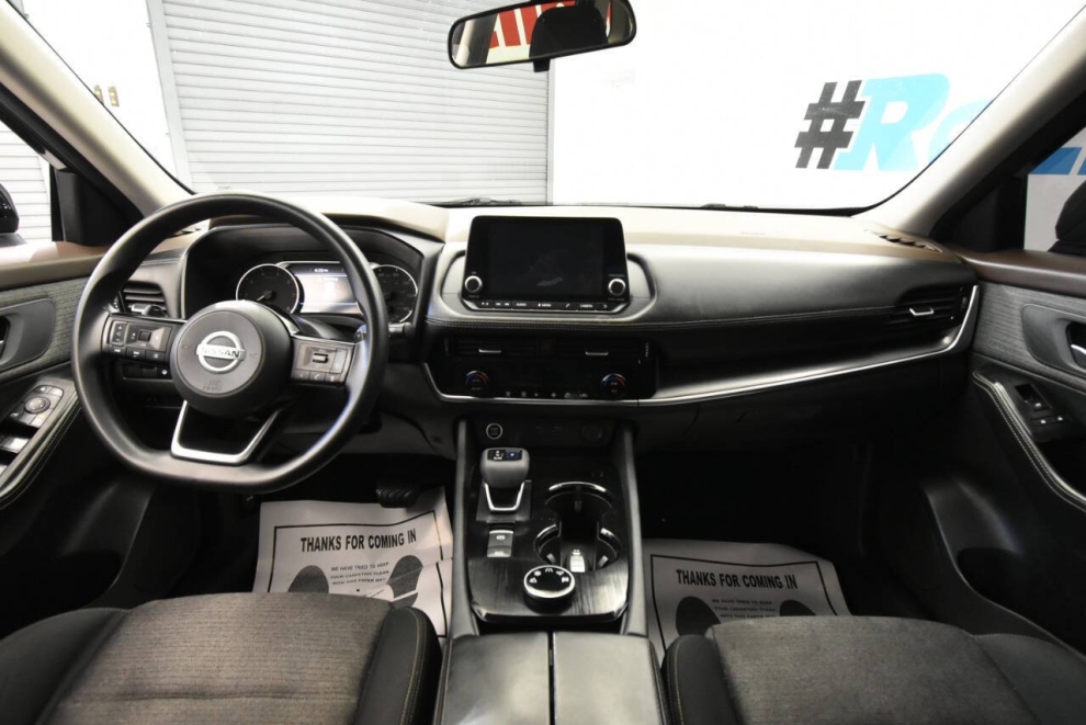 2021 Nissan Rogue SV AWD 4dr Crossover, Black, Mileage: 97,042 - photo 17