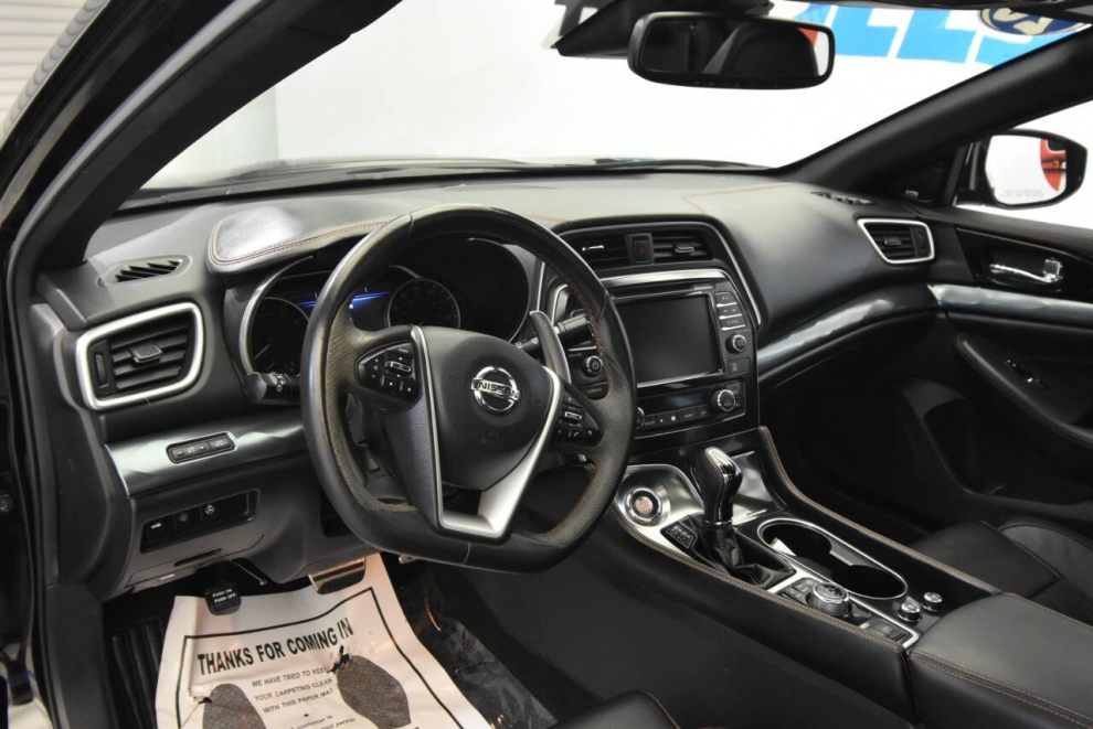 2020 Nissan Maxima 3.5 SR 4dr Sedan, Black, Mileage: 63,346 - photo 10