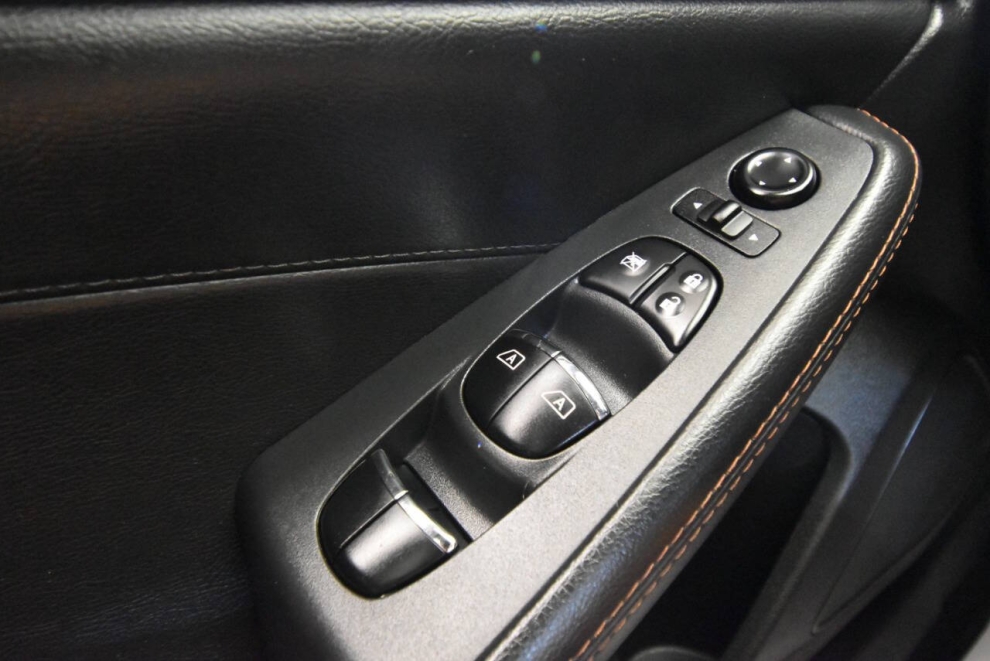 2020 Nissan Maxima 3.5 SR 4dr Sedan, Black, Mileage: 63,346 - photo 30