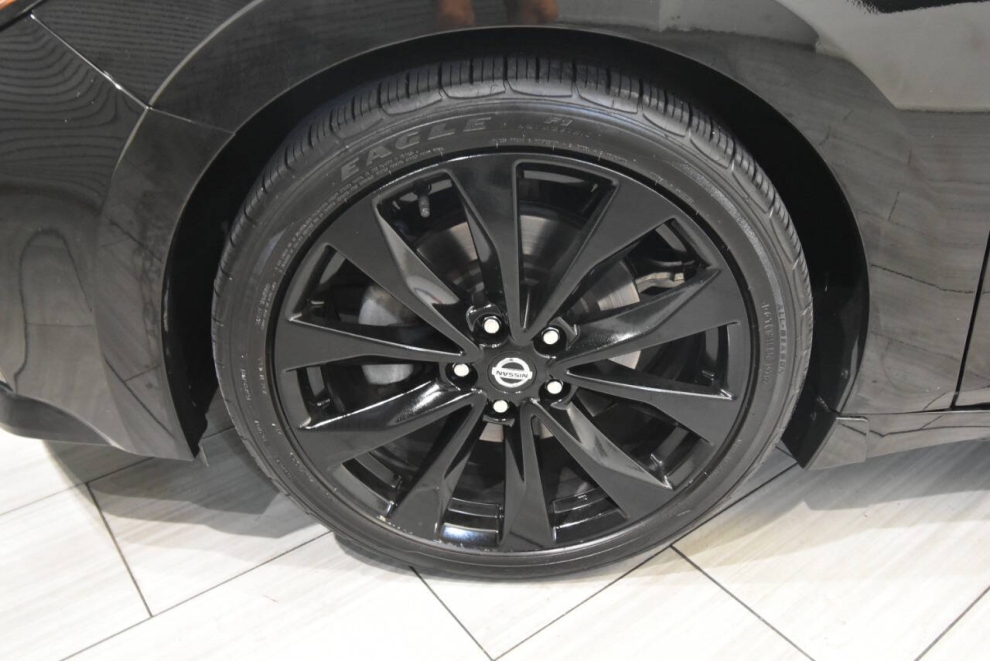 2020 Nissan Maxima 3.5 SR 4dr Sedan, Black, Mileage: 63,346 - photo 8