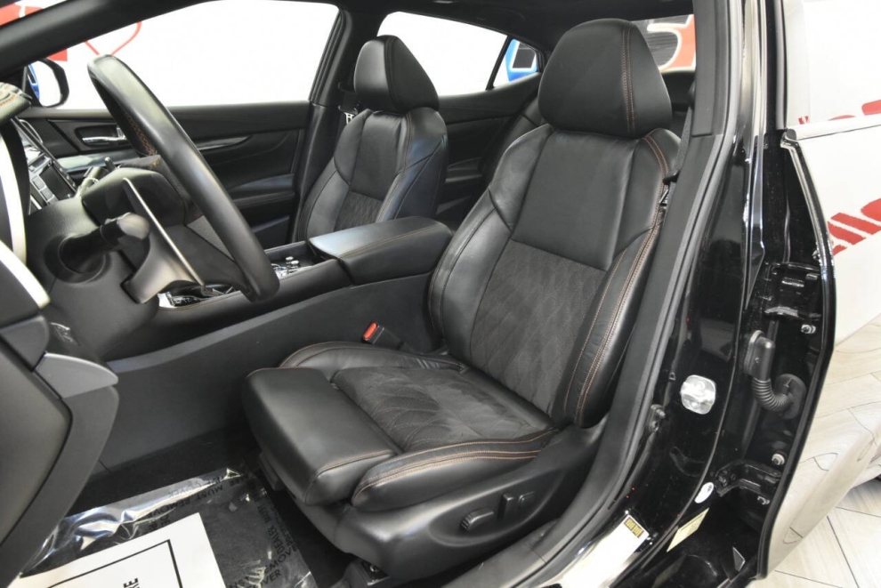 2020 Nissan Maxima 3.5 SR 4dr Sedan, Black, Mileage: 63,346 - photo 9