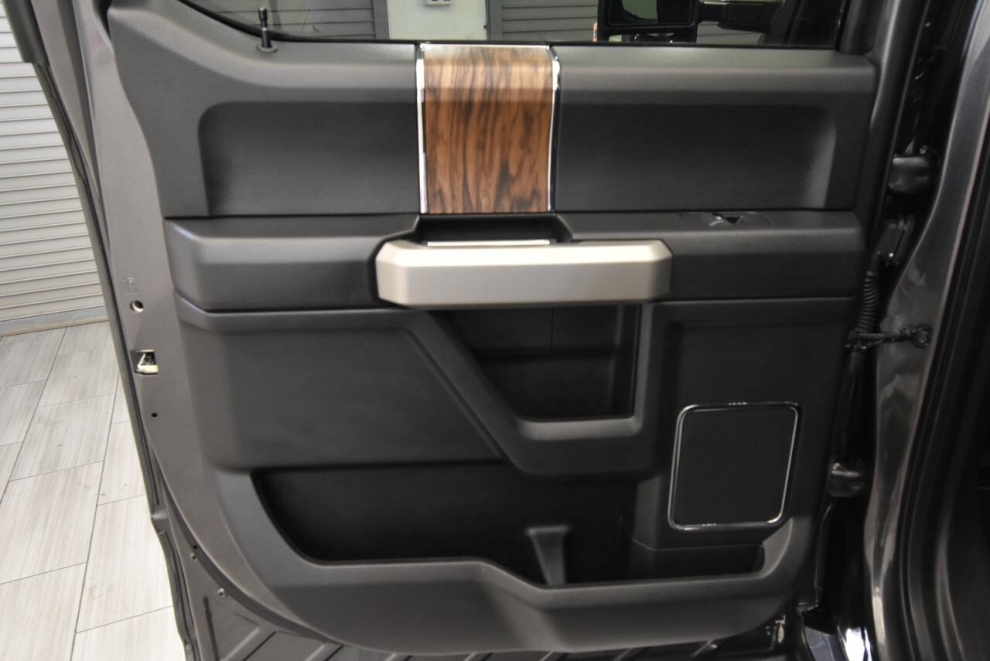 2018 Ford F-150 Lariat, Gray, Mileage: 108,113 - photo 15
