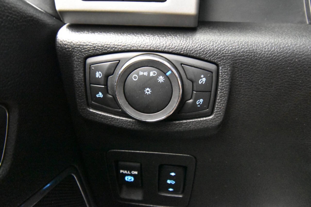 2018 Ford F-150 Lariat, Gray, Mileage: 108,113 - photo 30