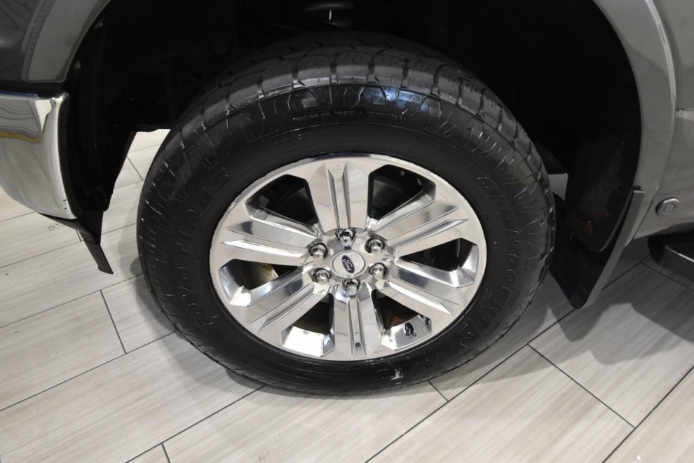 2018 Ford F-150 Lariat, Gray, Mileage: 108,113 - photo 8