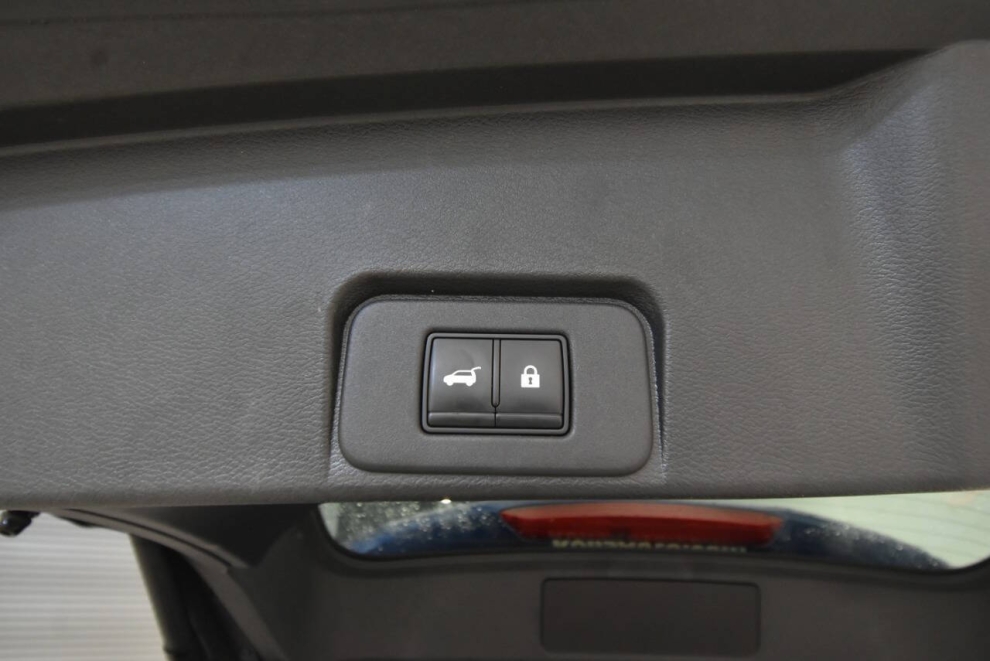 2022 Nissan Rogue Platinum AWD 4dr Crossover, Blue, Mileage: 79,521 - photo 33