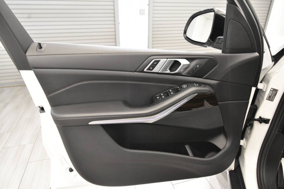 2020 BMW X5 xDrive40i AWD 4dr Sports Activity Vehicle, White, Mileage: 70,534 - photo 11