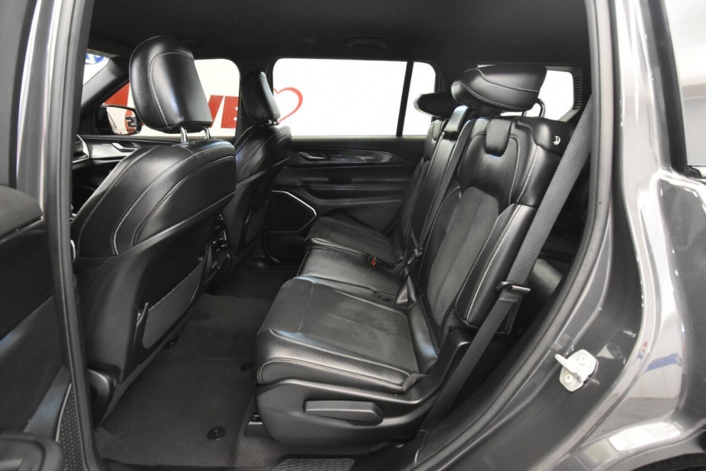 2022 Jeep Grand Cherokee L Altitude, Gray, Mileage: 52,551 - photo 12