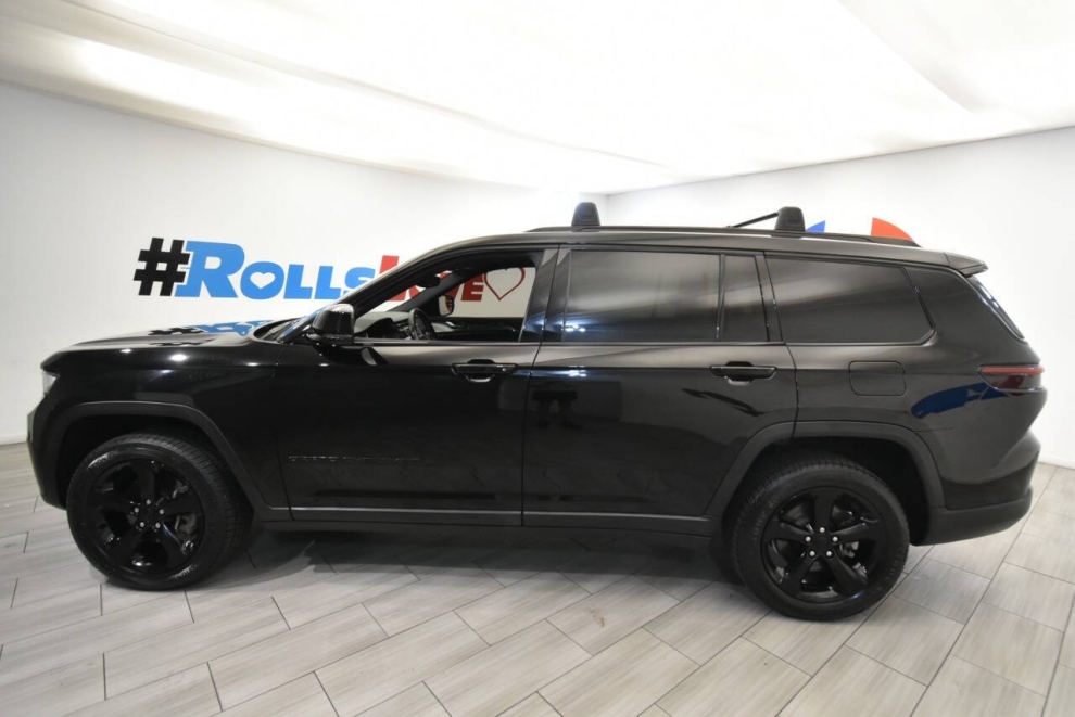 2022 Jeep Grand Cherokee L Altitude, Black, Mileage: 66,229 - photo 1