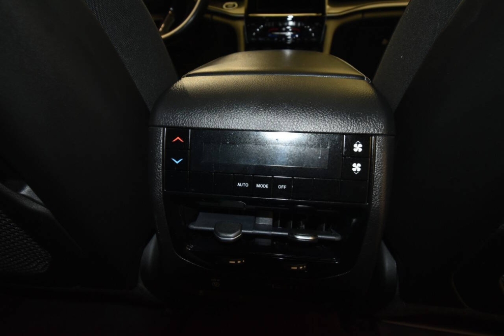 2022 Jeep Grand Cherokee L Altitude, Black, Mileage: 66,229 - photo 18
