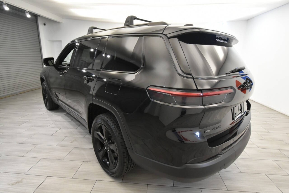2022 Jeep Grand Cherokee L Altitude, Black, Mileage: 66,229 - photo 2