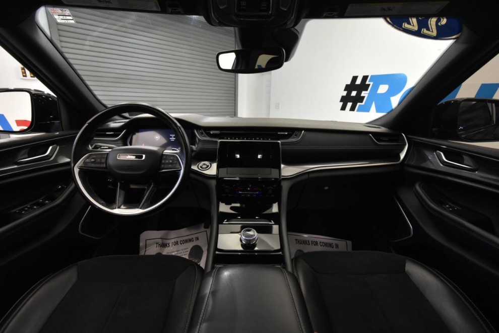 2022 Jeep Grand Cherokee L Altitude, Black, Mileage: 66,229 - photo 20
