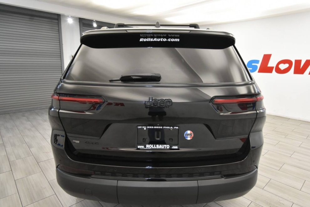 2022 Jeep Grand Cherokee L Altitude, Black, Mileage: 66,229 - photo 3