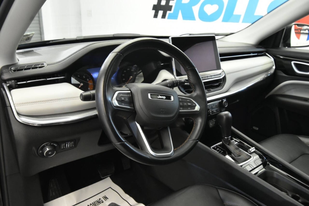 2022 Jeep Compass Limited, Black, Mileage: 40,254 - photo 10