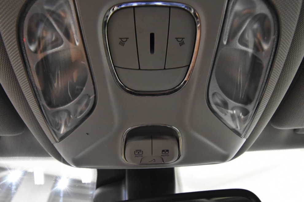 2022 Jeep Compass Limited, Black, Mileage: 40,254 - photo 29