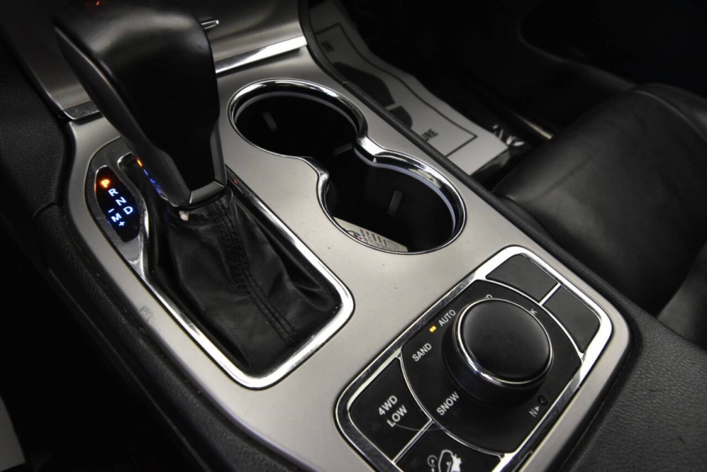 2020 Jeep Grand Cherokee Limited, Gris, Mileage: 66,496 - photo 20