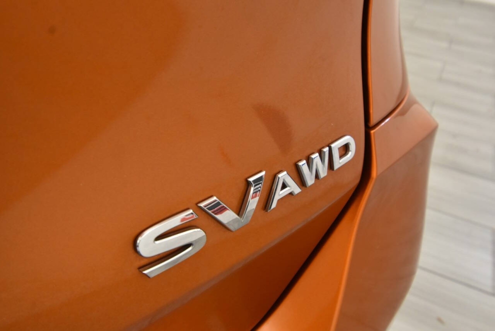 2019 Nissan Rogue SV AWD, Orange, Mileage: 106,164 - photo 31