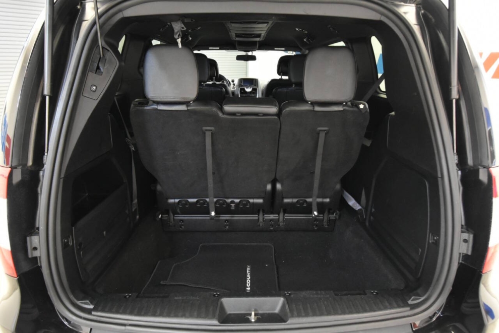 2016 Chrysler Town and Country S 4dr Mini Van, Black, Mileage: 116,241 - photo 32