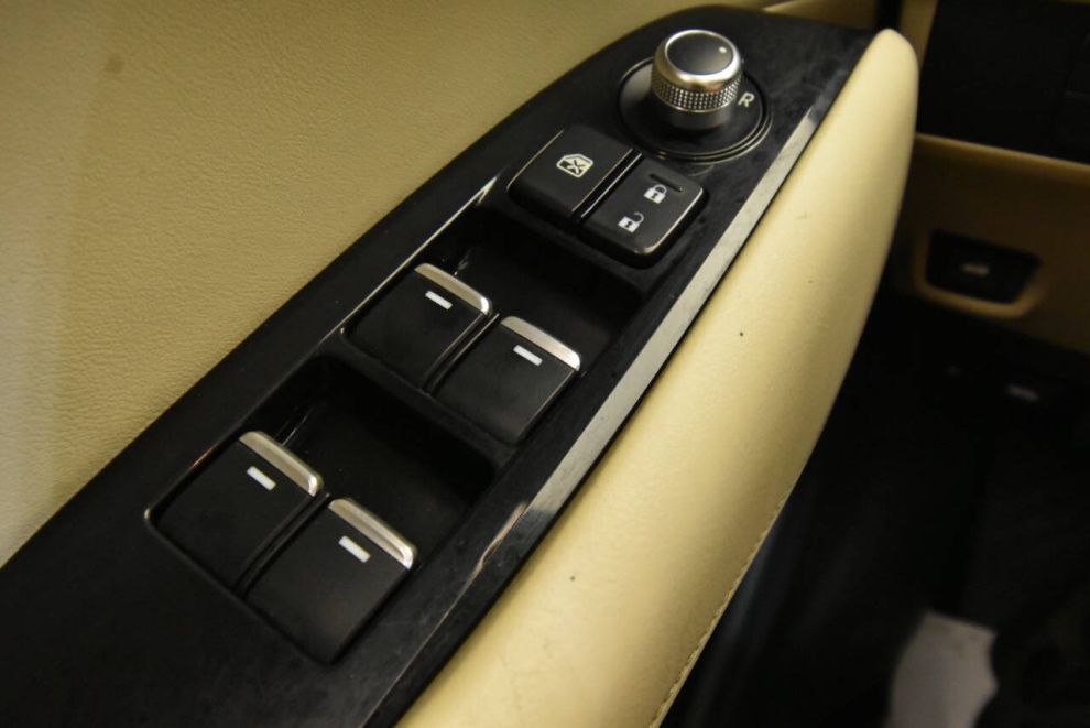 2020 Mazda MAZDA6 Touring 4dr Sedan, Black, Mileage: 112,335 - photo 26