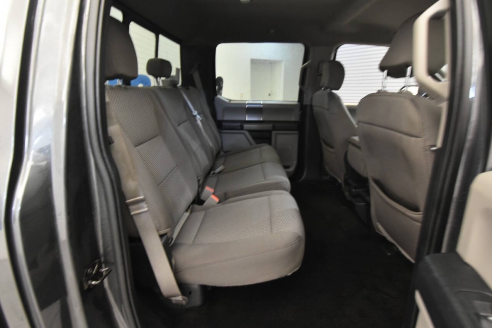 2018 Ford F-150 XLT, Silver, Mileage: 81,362 - photo 16