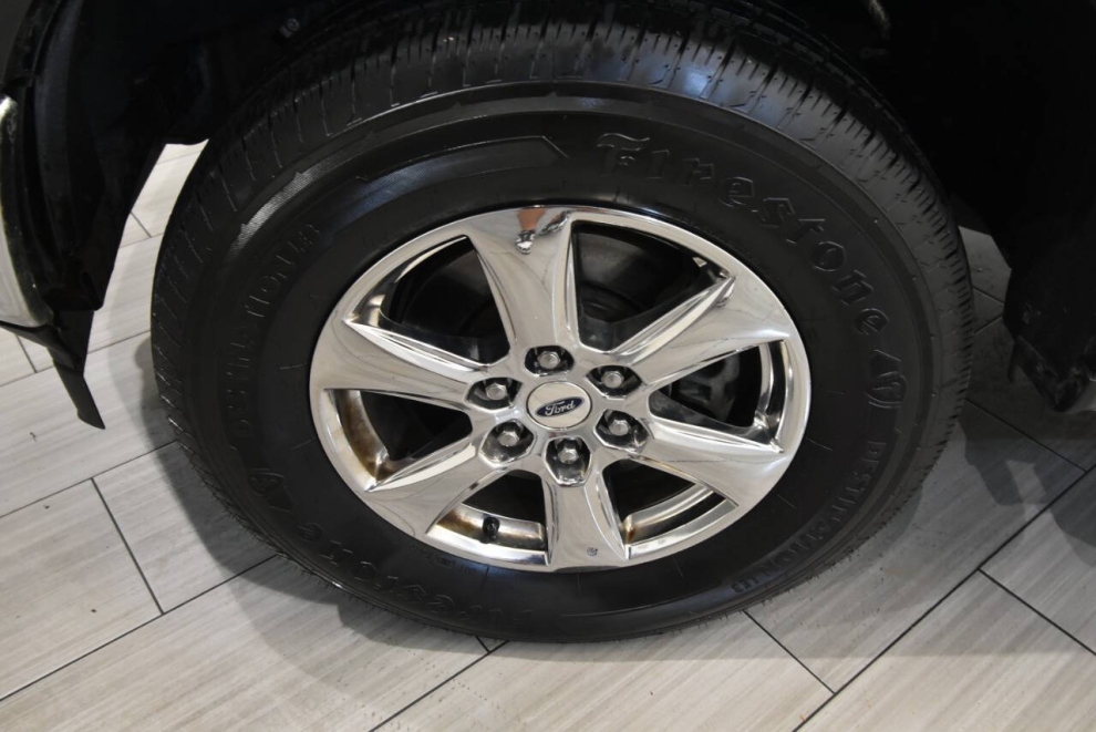 2018 Ford F-150 XLT, Silver, Mileage: 81,362 - photo 8