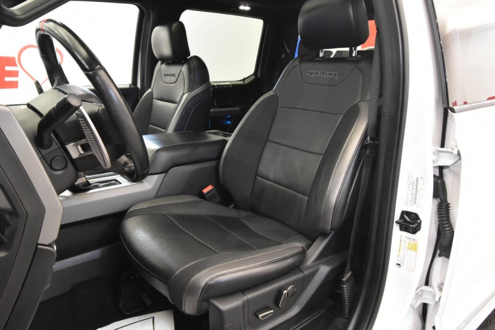 2019 Ford F-150 Raptor 4x4 4dr SuperCrew 5.5 ft. SB, White, Mileage: 107,919 - photo 10