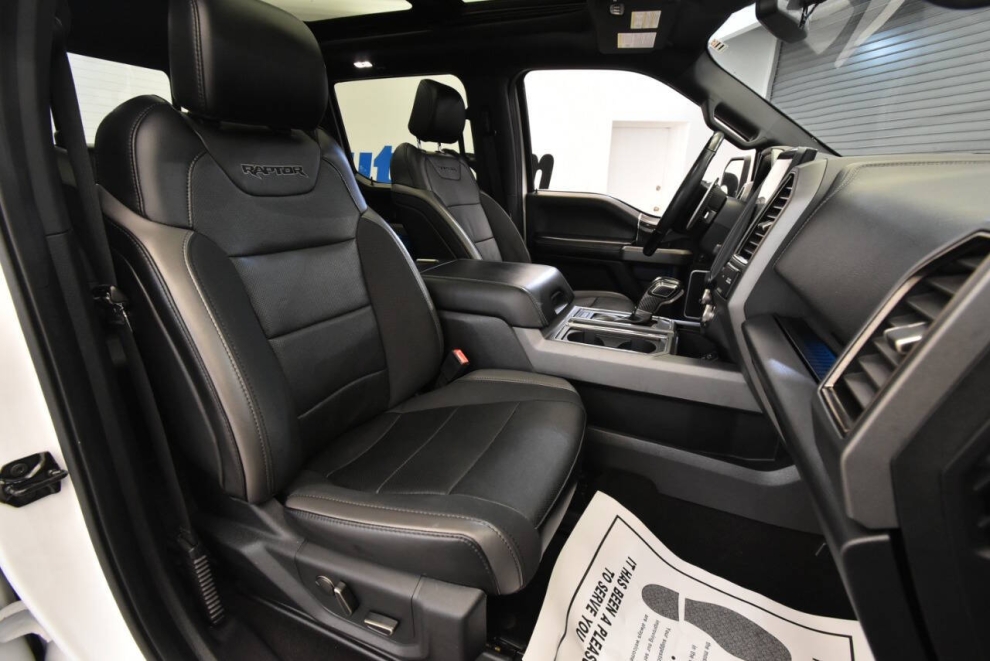 2019 Ford F-150 Raptor 4x4 4dr SuperCrew 5.5 ft. SB, White, Mileage: 107,919 - photo 16