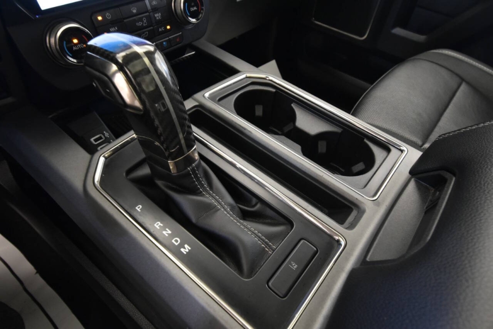 2019 Ford F-150 Raptor 4x4 4dr SuperCrew 5.5 ft. SB, White, Mileage: 107,919 - photo 21