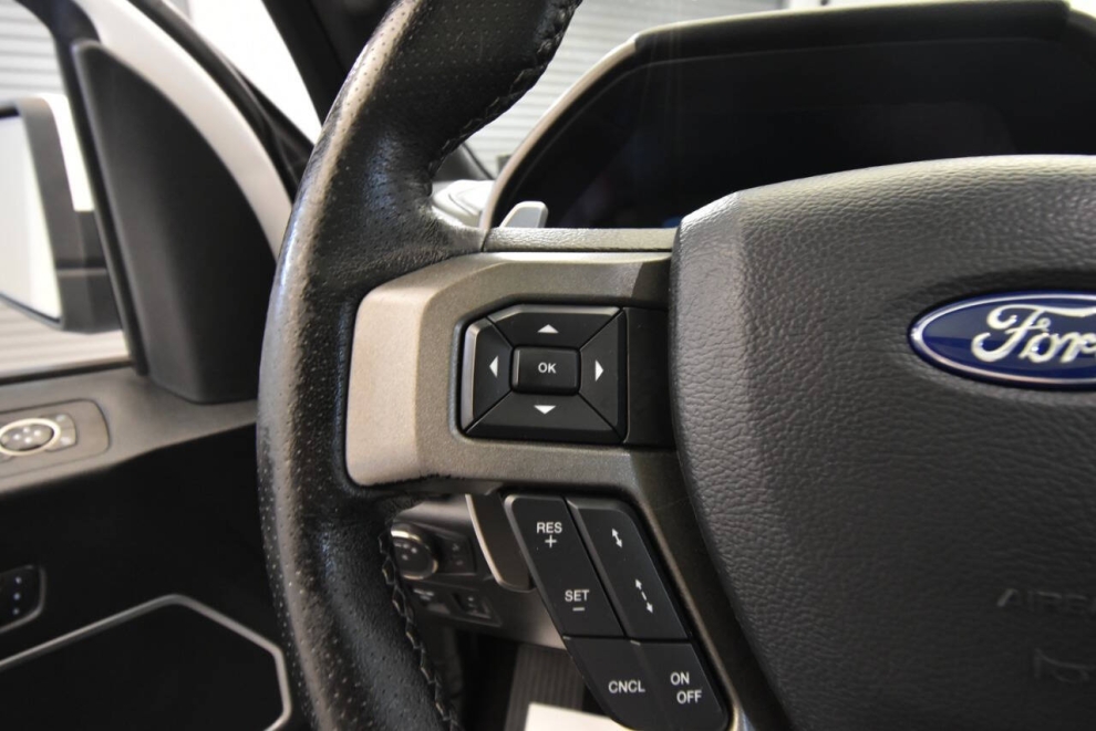 2019 Ford F-150 Raptor 4x4 4dr SuperCrew 5.5 ft. SB, White, Mileage: 107,919 - photo 26