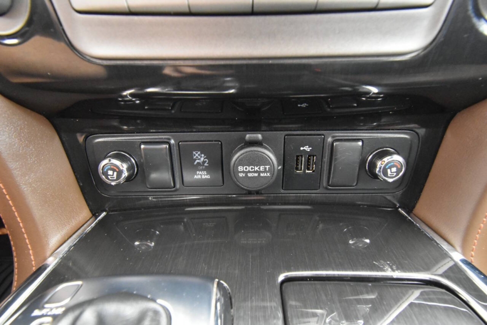 2019 Nissan Armada Platinum Reserve, Black, Mileage: 115,199 - photo 23