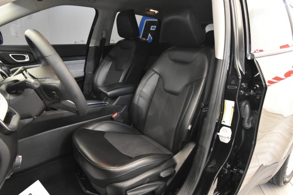 2022 Jeep Compass, Negro, Mileage: 62,582 - photo 9