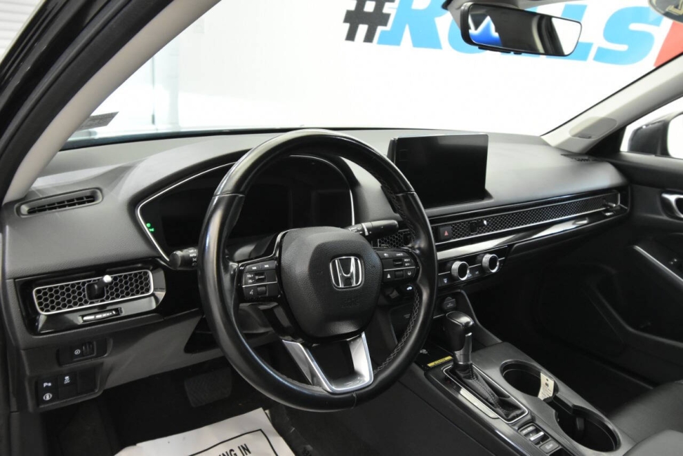 2022 Honda Civic Touring 4dr Sedan, Black, Mileage: 63,732 - photo 10