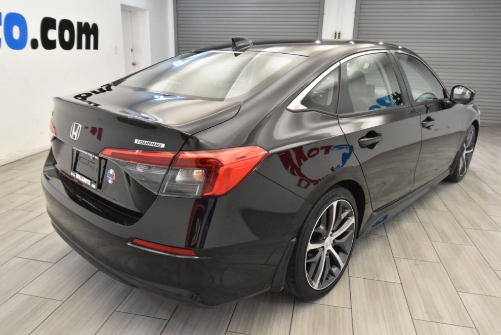2022 Honda Civic Touring 4dr Sedan, Black, Mileage: 63,732 - photo 4