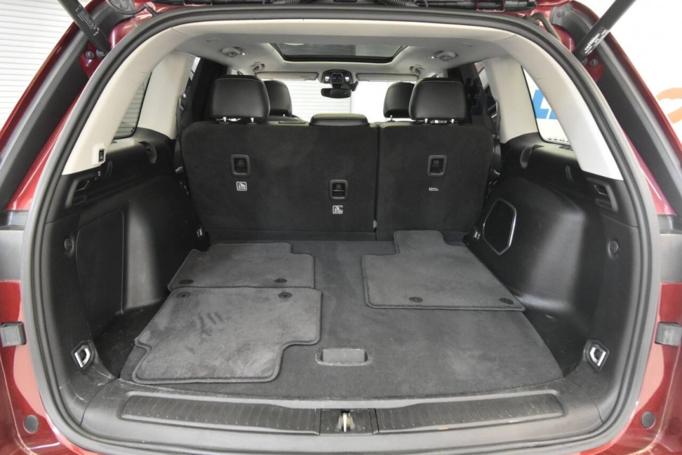 2024 Jeep Grand Cherokee 4XE, Red, Mileage: 64,715 - photo 33