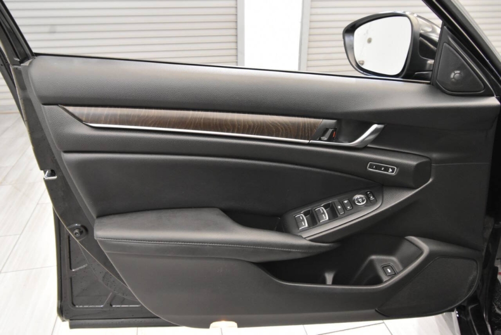 2022 Honda Accord EX L 4dr Sedan, Negro, Mileage: 47,180 - photo 11