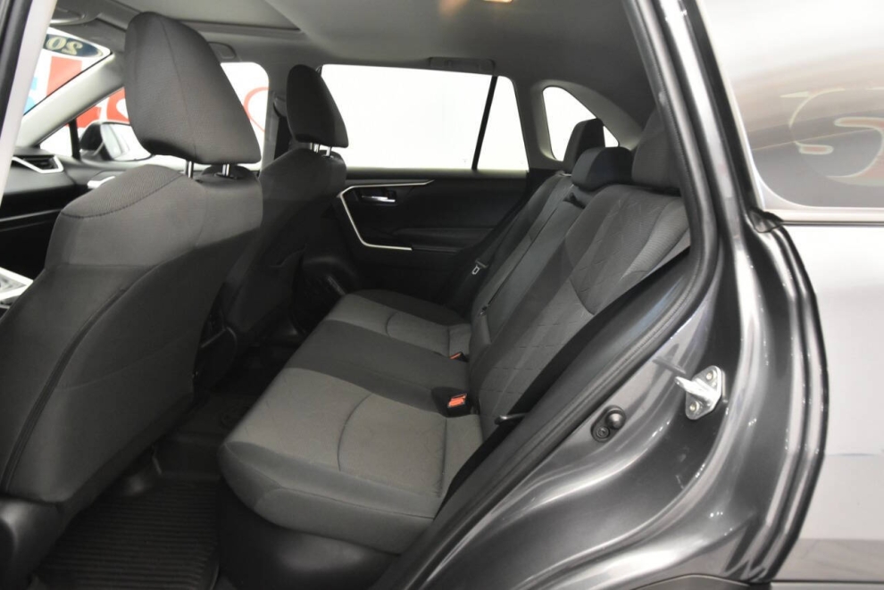 2020 Toyota RAV4 Hybrid XLE AWD 4dr SUV, Gray, Mileage: 89,940 - photo 12