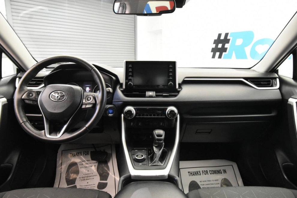 2020 Toyota RAV4 Hybrid XLE AWD 4dr SUV, Gray, Mileage: 89,940 - photo 17