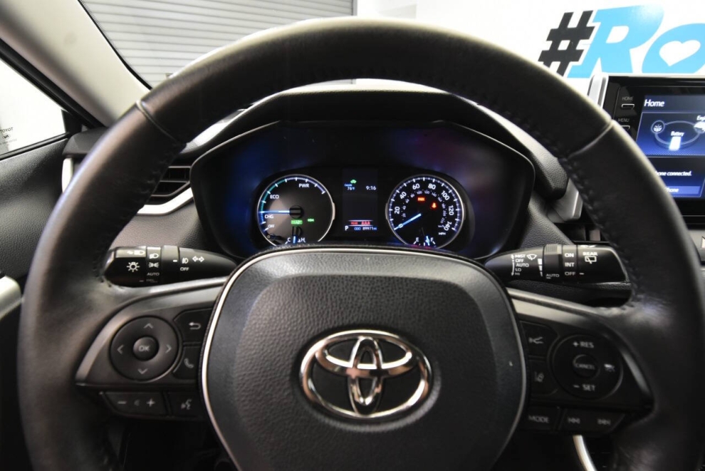 2020 Toyota RAV4 Hybrid XLE AWD 4dr SUV, Gray, Mileage: 89,940 - photo 24