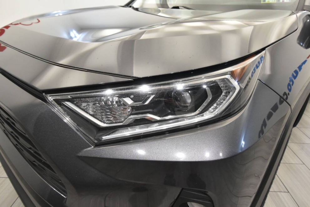 2020 Toyota RAV4 Hybrid XLE AWD 4dr SUV, Gray, Mileage: 89,940 - photo 7