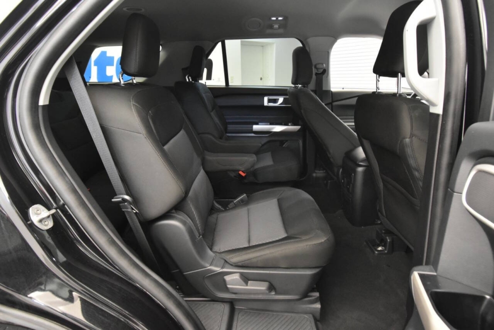 2022 Ford Explorer XLT AWD 4dr SUV, Black, Mileage: 95,525 - photo 16