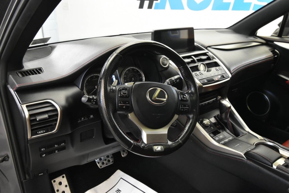 2019 Lexus NX 300, Gris, Mileage: 68,569 - photo 10