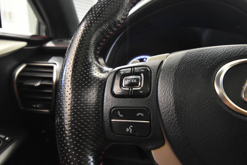 2019 Lexus NX 300, Gris, Mileage: 68,569 - photo 25